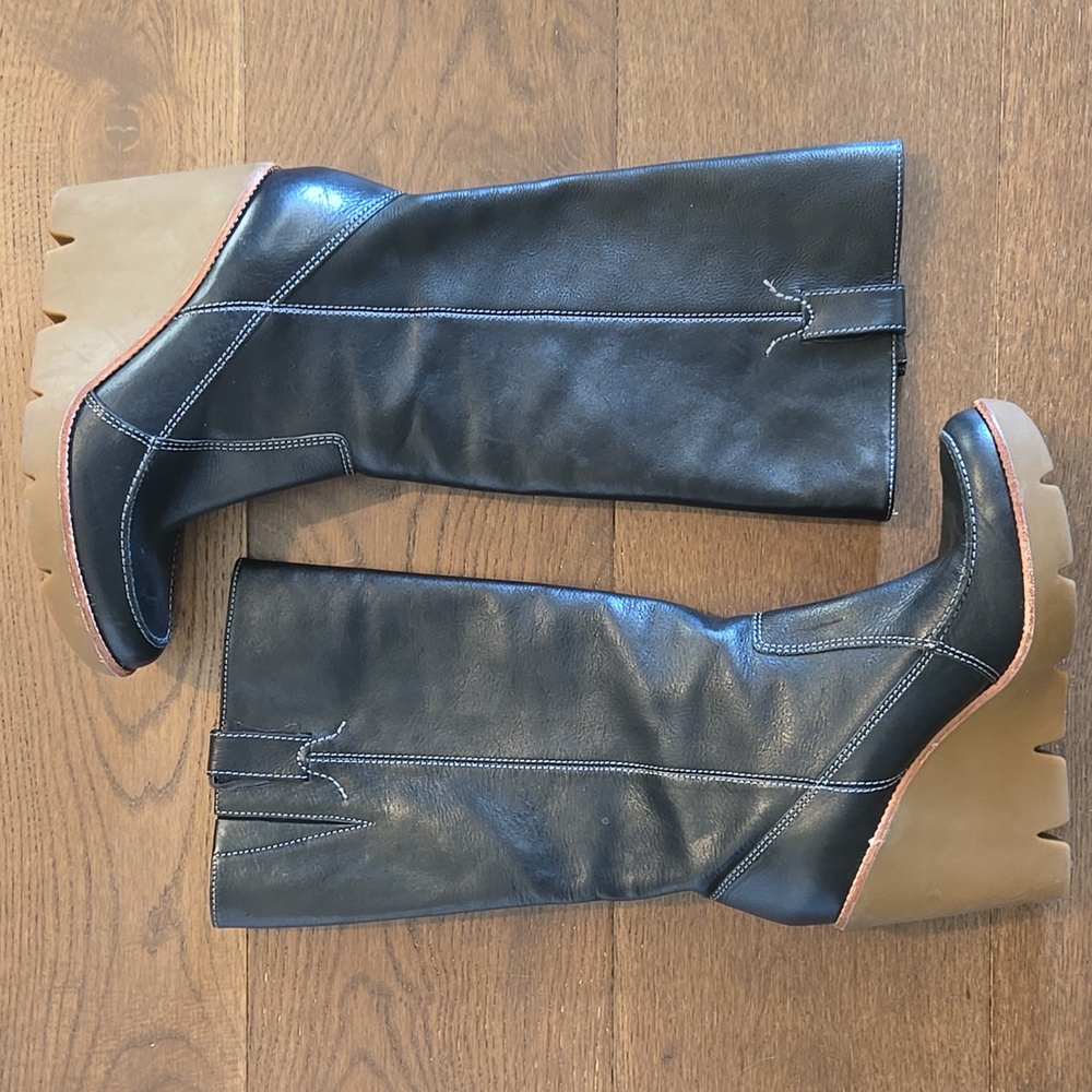 Michael Kors Black and Tan Heeled Boots - Picture 2 of 16